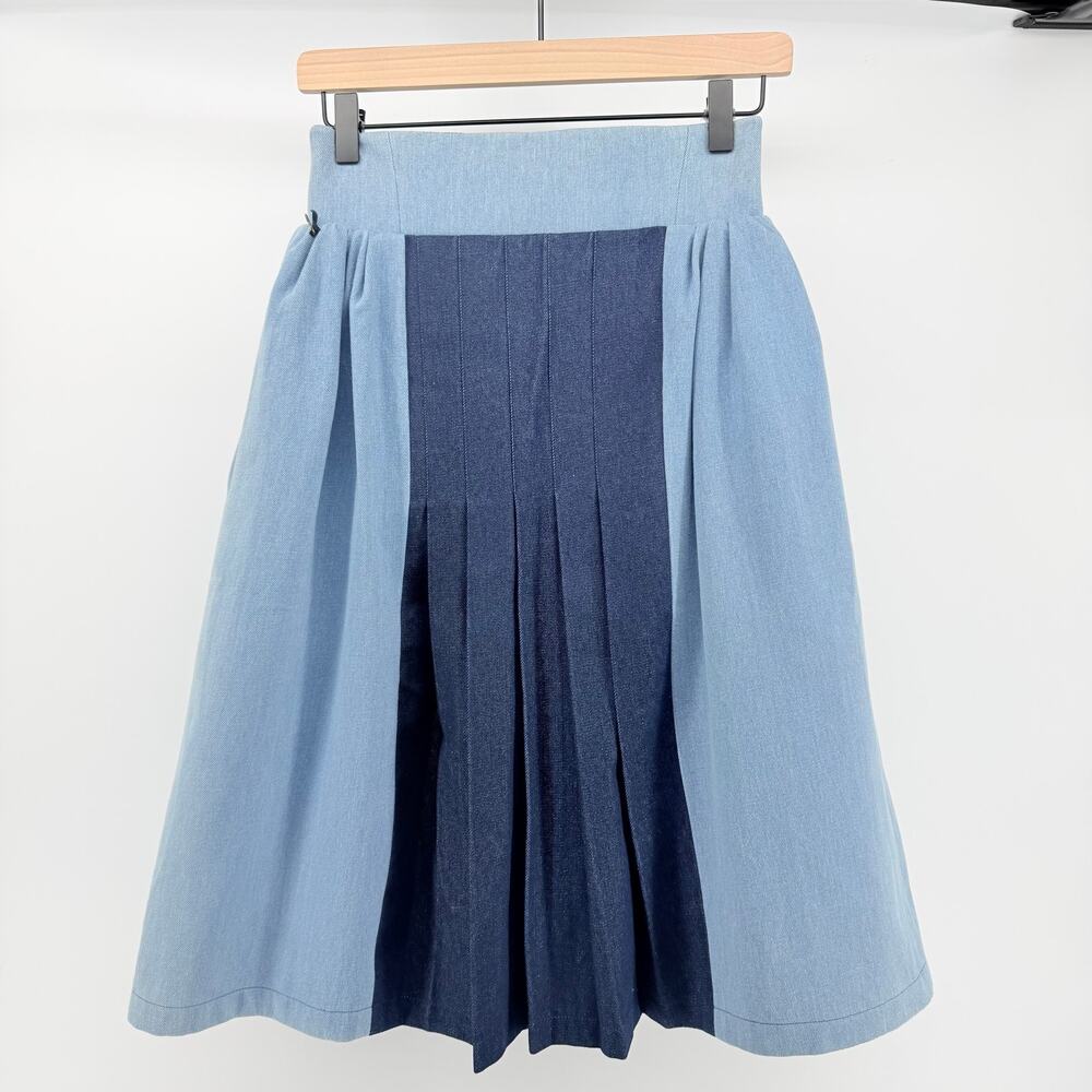 Laurianda The Perfect Assistant Denim Pleated Skirt Sz 27 Built in Shape wear